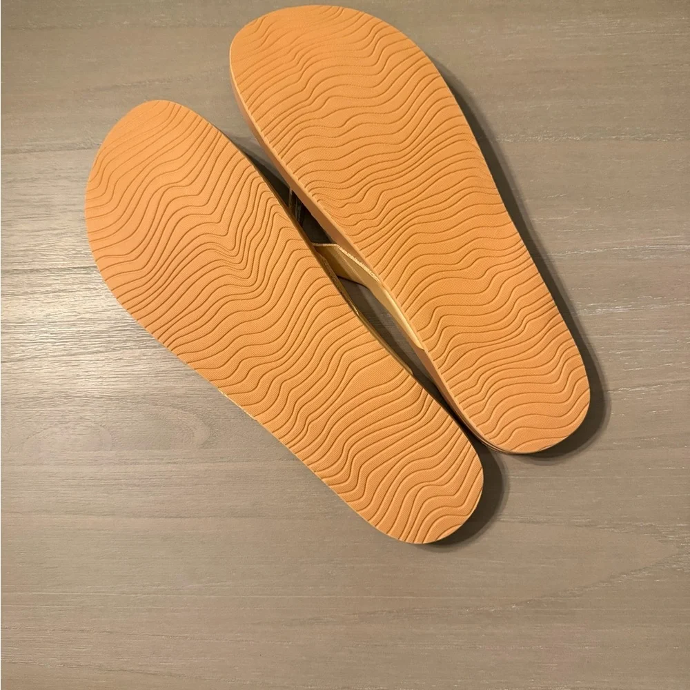 Reef Tan Flip Flops - Picture 3 of 3